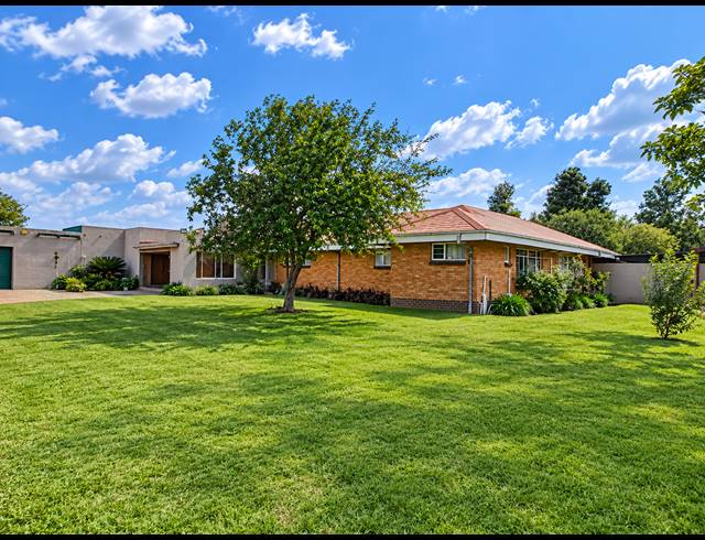 9.30HA FARM FOR SALE IN RIETSPRUIT